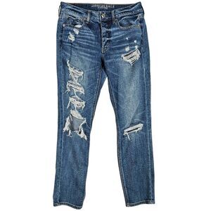 American Eagle Women's Tomgirl Destroyed Jeans 6